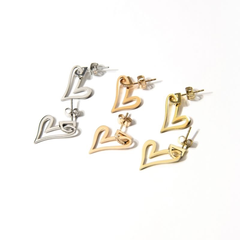 Shape heart pierce