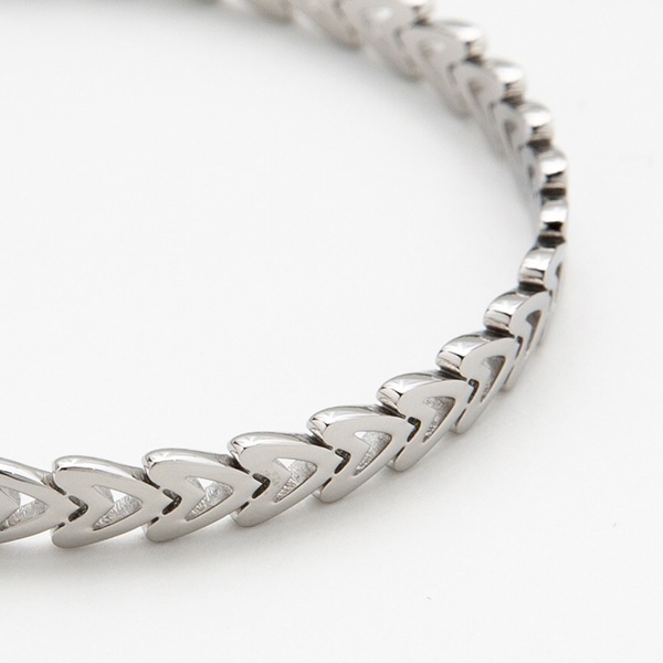 Eternity heart bangle