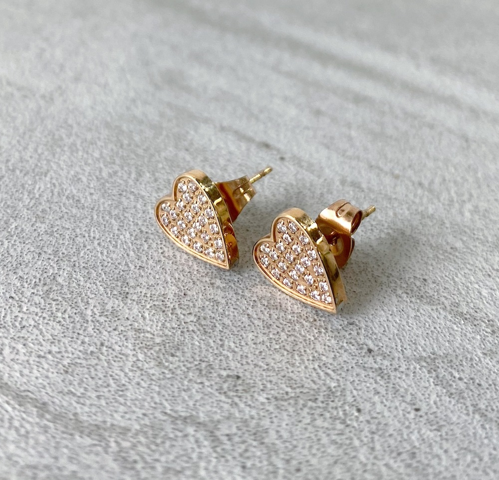 sw heart stud pierce