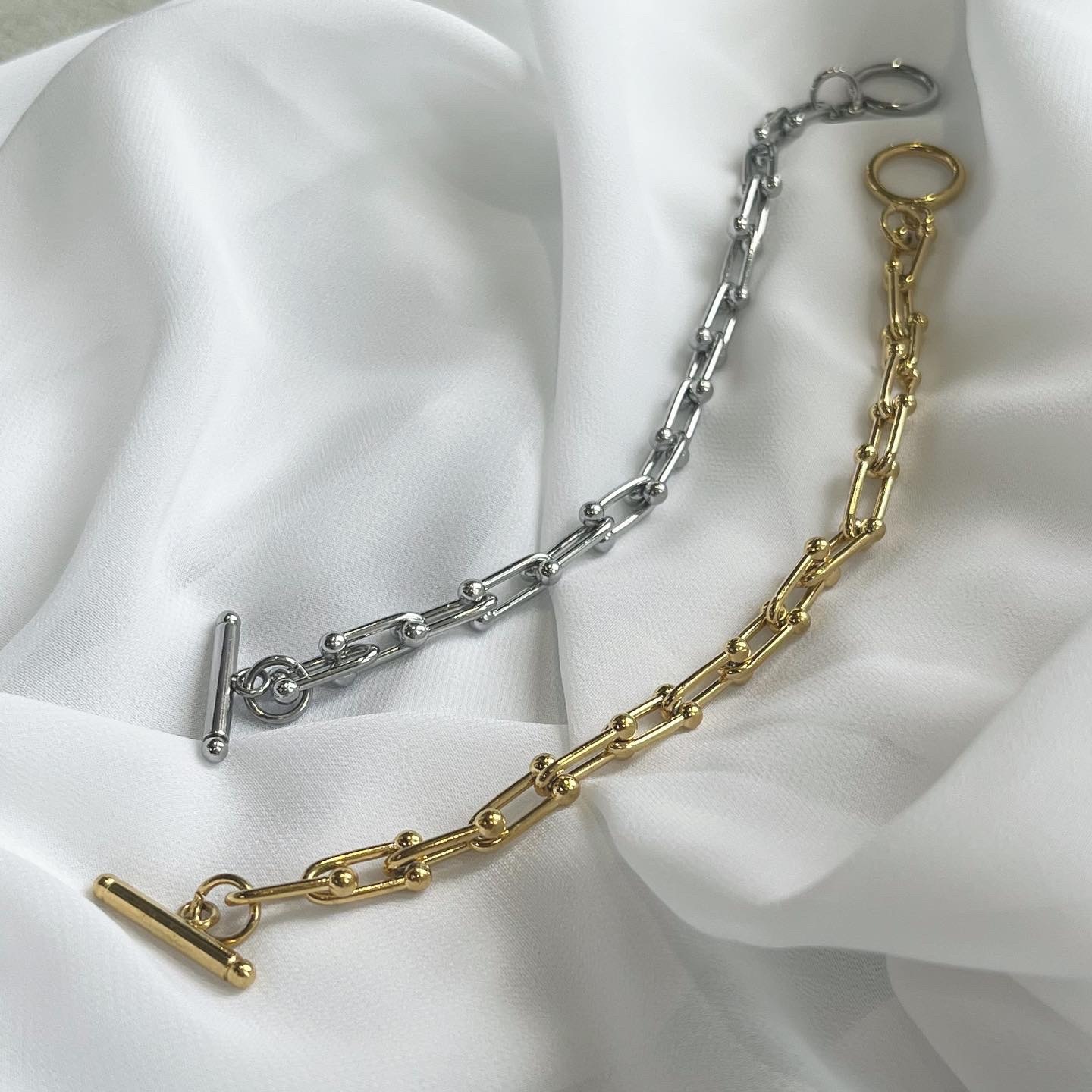 U dot chain bracelet