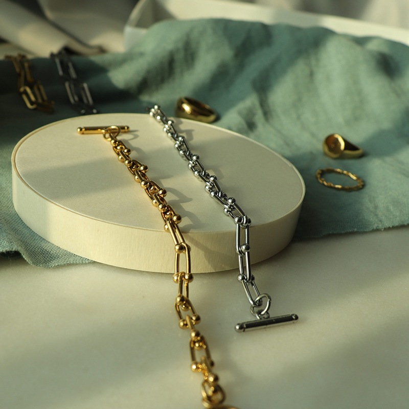 U dot chain bracelet