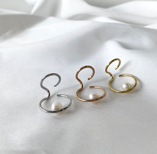 pearl beak earcuff