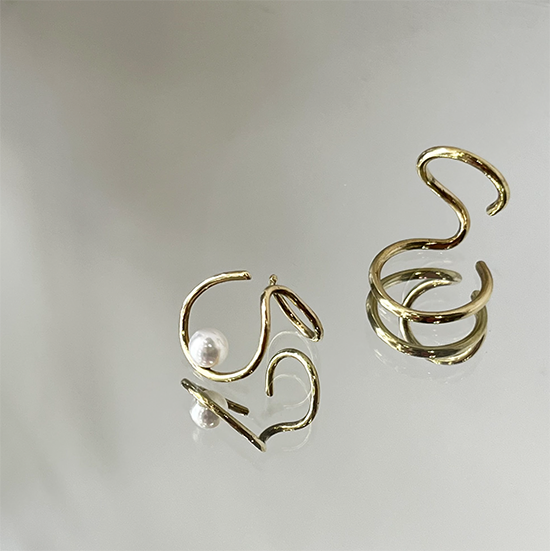 pearl beak earcuff
