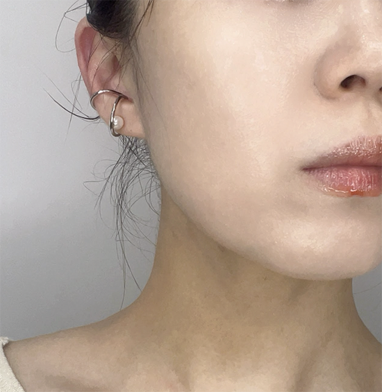 pearl beak earcuff