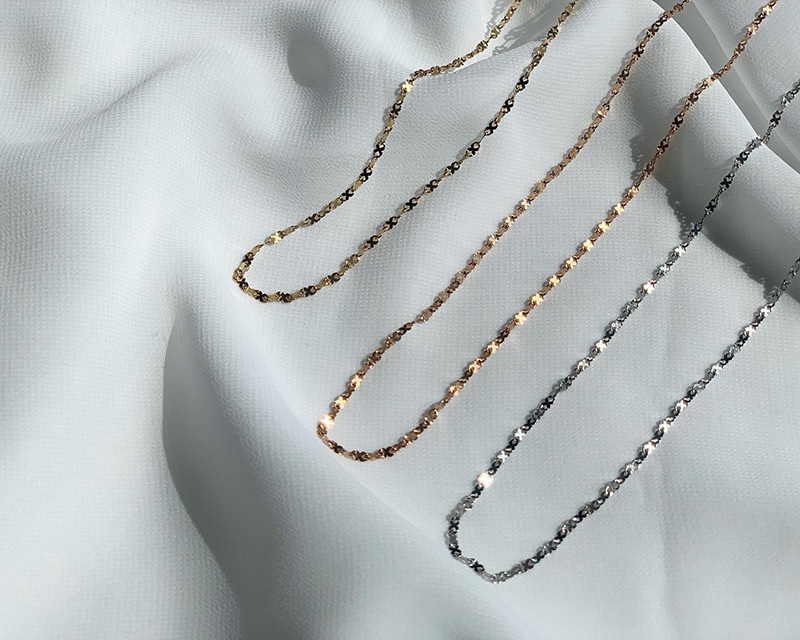 Flower chain necklace