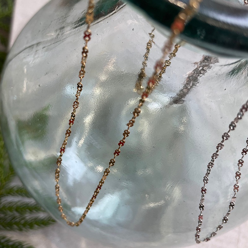 Flower chain necklace