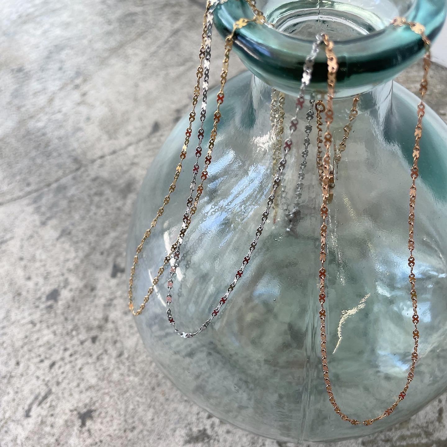 Flower chain necklace