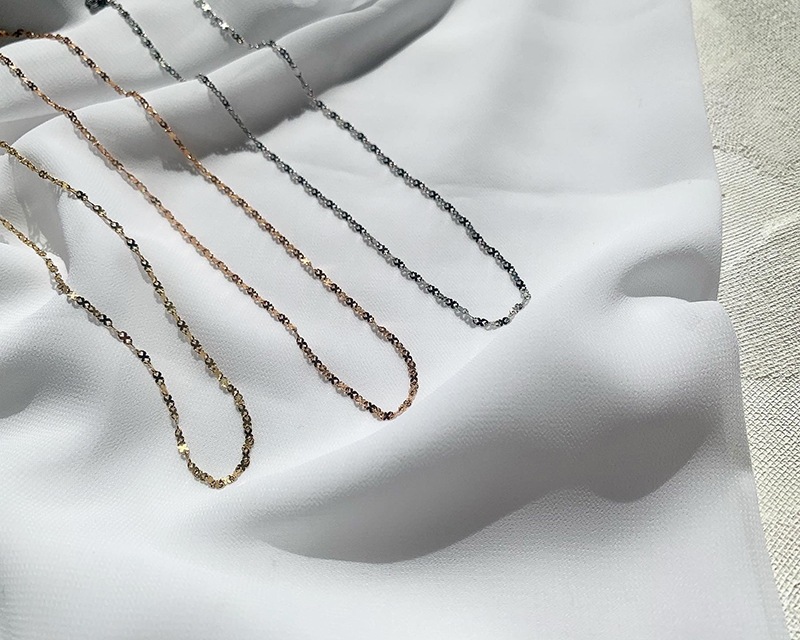 Flower chain necklace