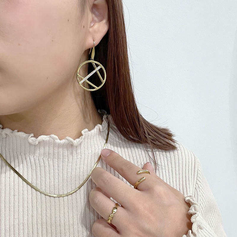 straight line plate pierce