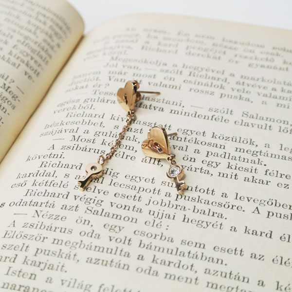 Asymmetry heart pierce