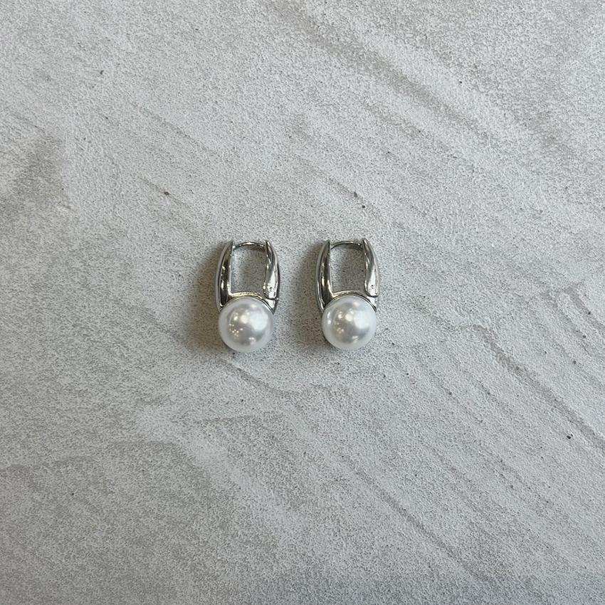 catchless hanging pearl pierce