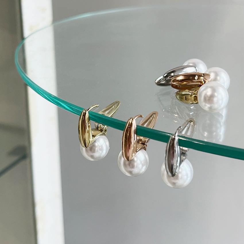 catchless hanging pearl pierce