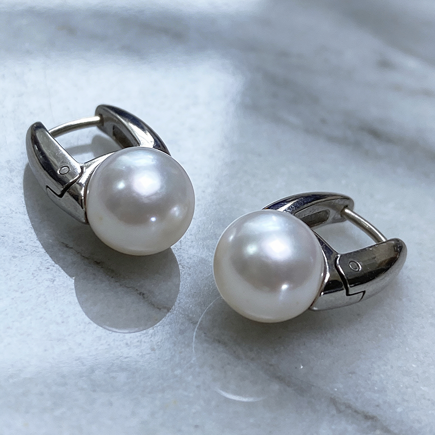 catchless hanging pearl pierce