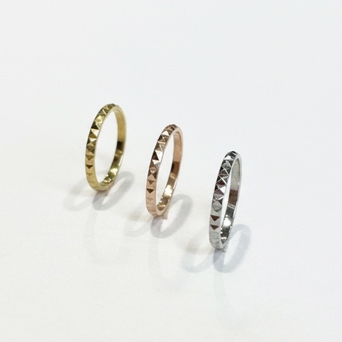studs pure ring