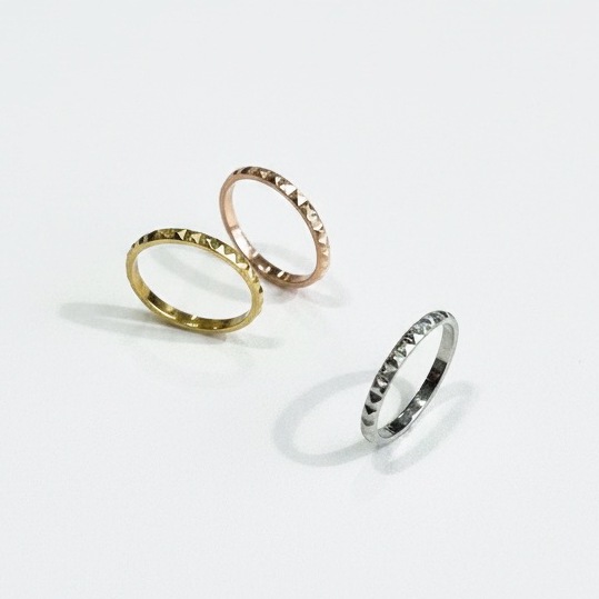 studs pure ring