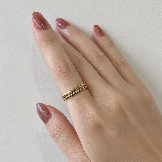 studs pure ring
