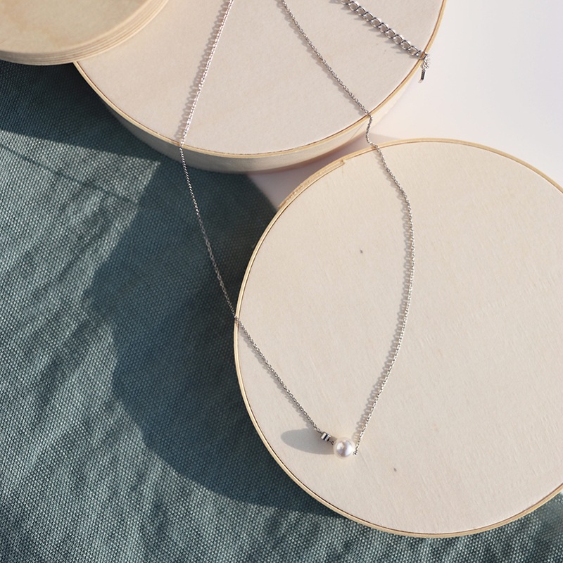 One by one chain necklace