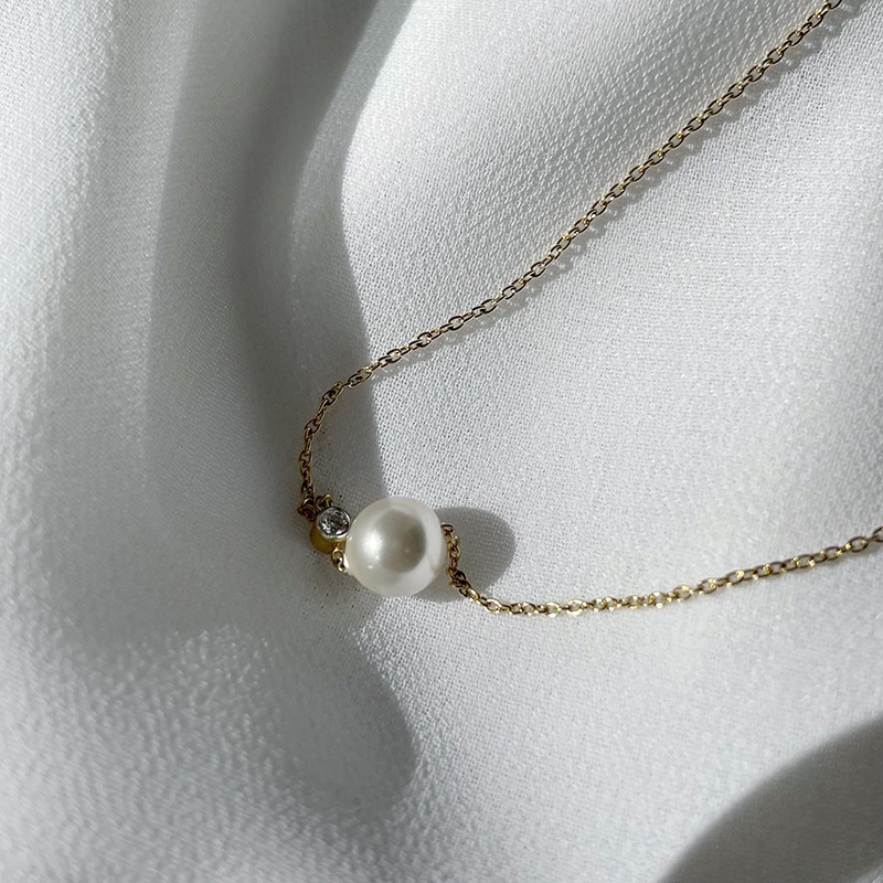 One by one chain necklace