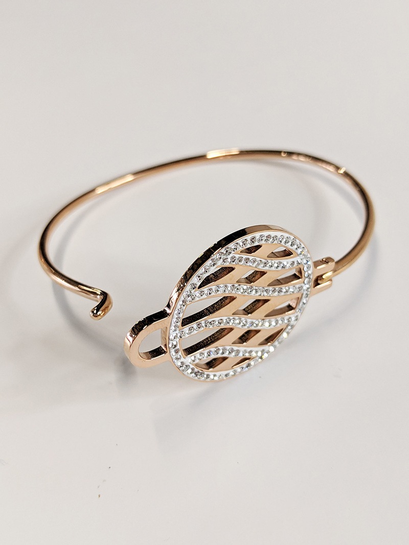 Wave line plate bracelet