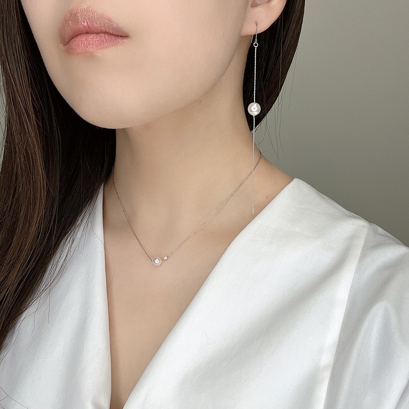 Long chain pearl pierce / earring