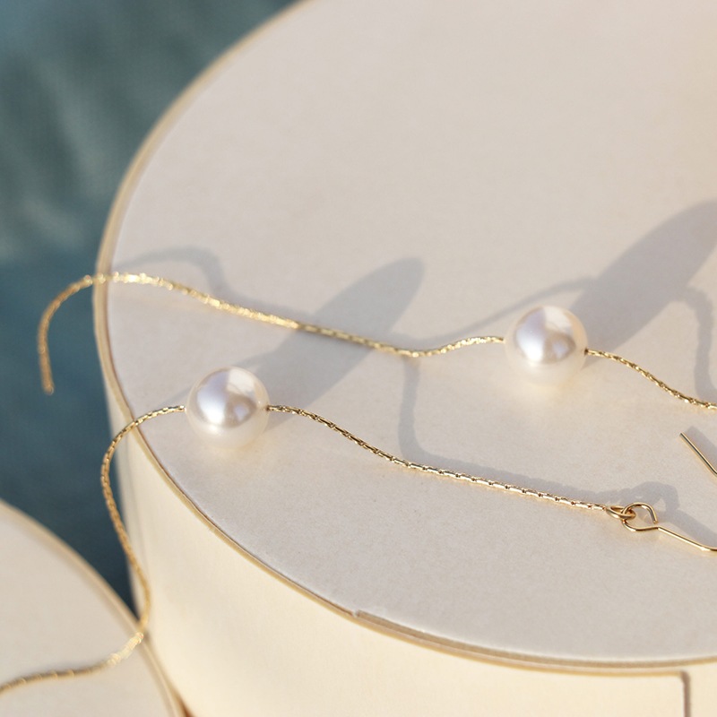 Long chain pearl pierce / earring