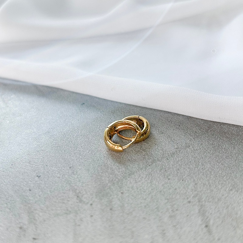 ST hoop pierce