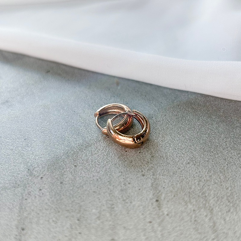 ST hoop pierce