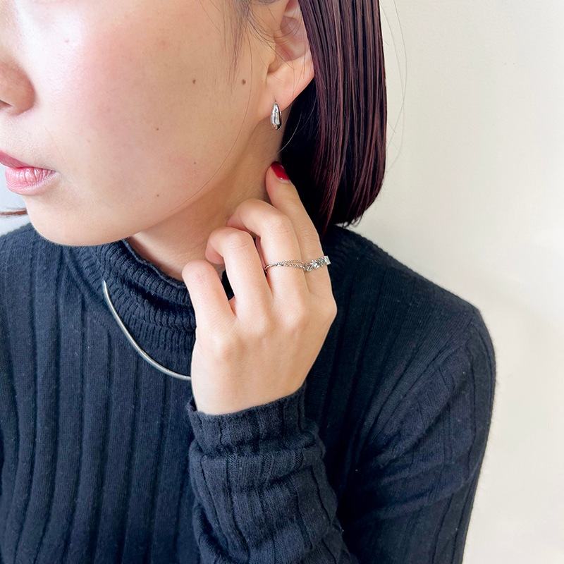 ST hoop pierce