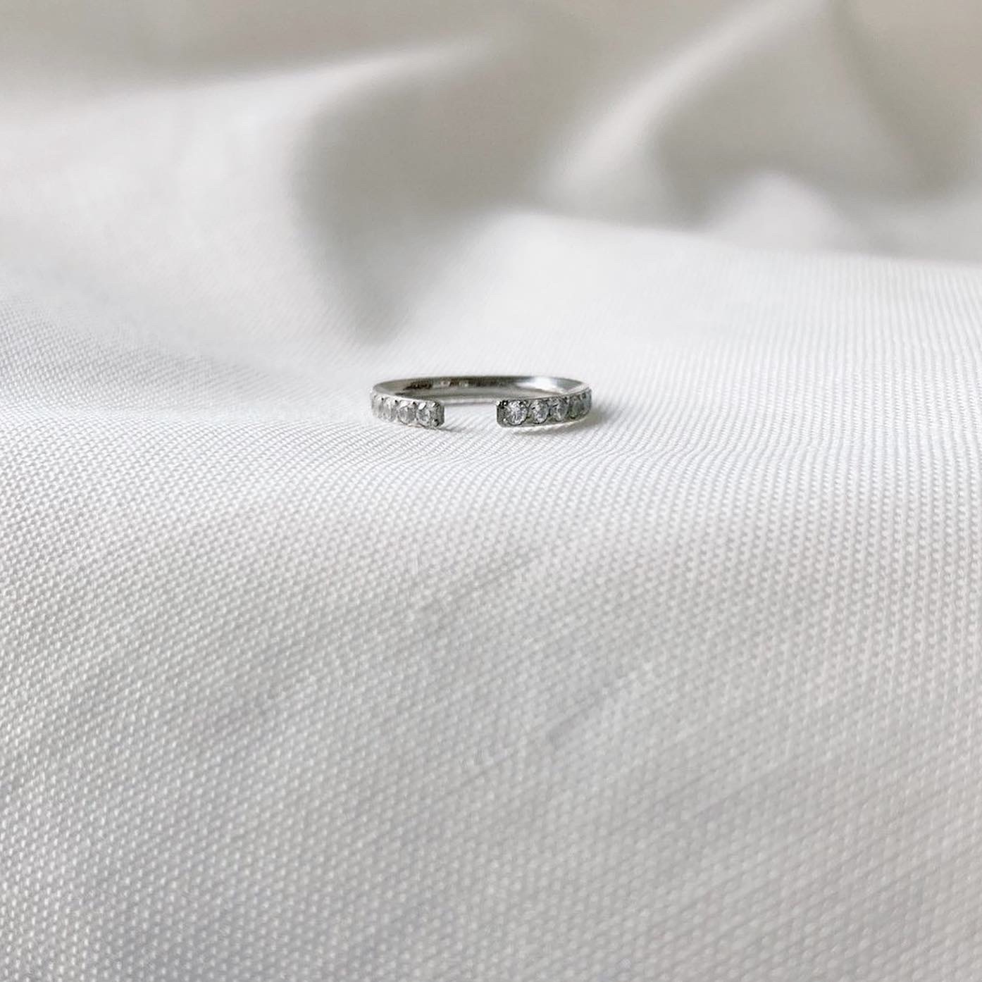 sw simple earcuff