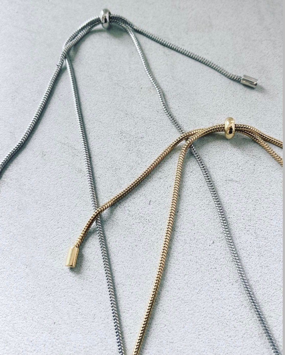 Long free necklace