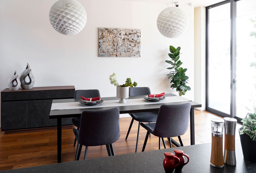 【ダイニングテーブル】RAMA〈MK MAEDA〉