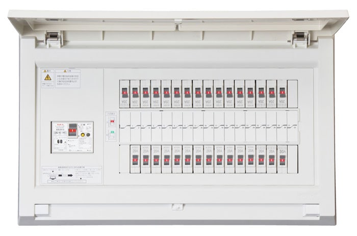 �e���p�[���H�� MAG36102IC3 �I�[���d���Ή��Z��� ���t ���~�b�^�[�X�y�[�X���� 60A 10+2