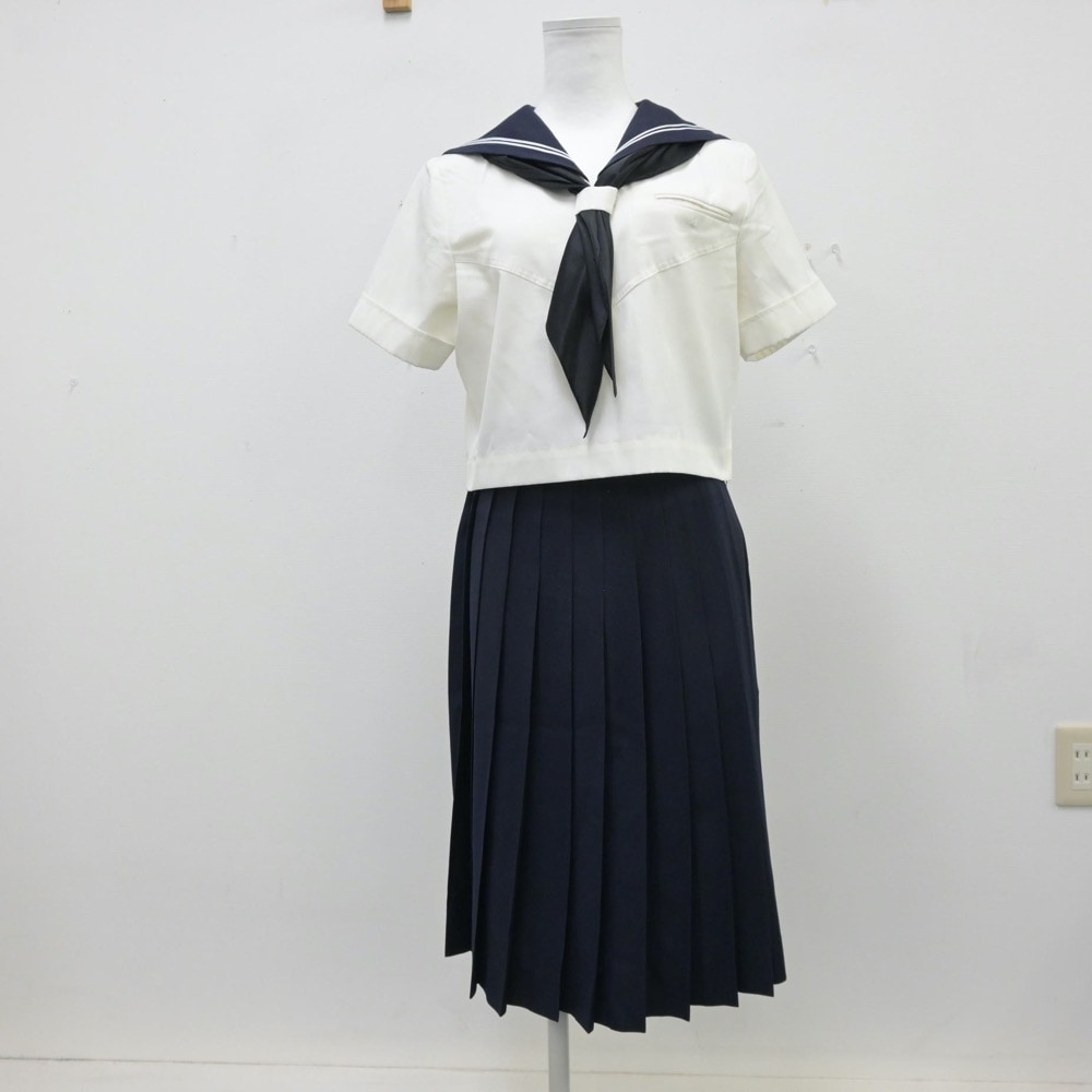 【中古】東京都 國學院大學久我山中学高等学校 女子制服 4点(セーラー服・ニット・スカート)sf013933 メイン画像