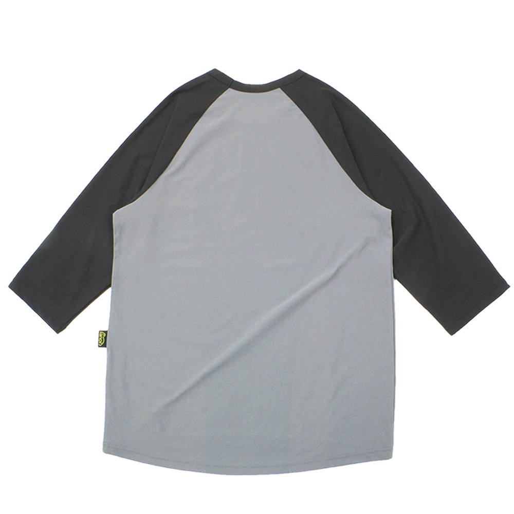RAGLAN SLEEVE 3/4 T-SHIRT