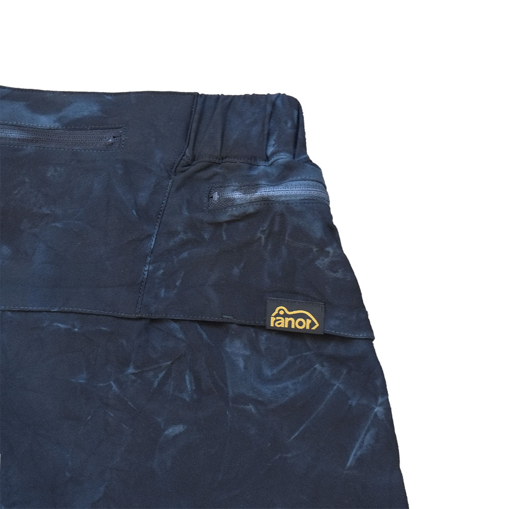 TIE DYEING MIDDLE SHORTS