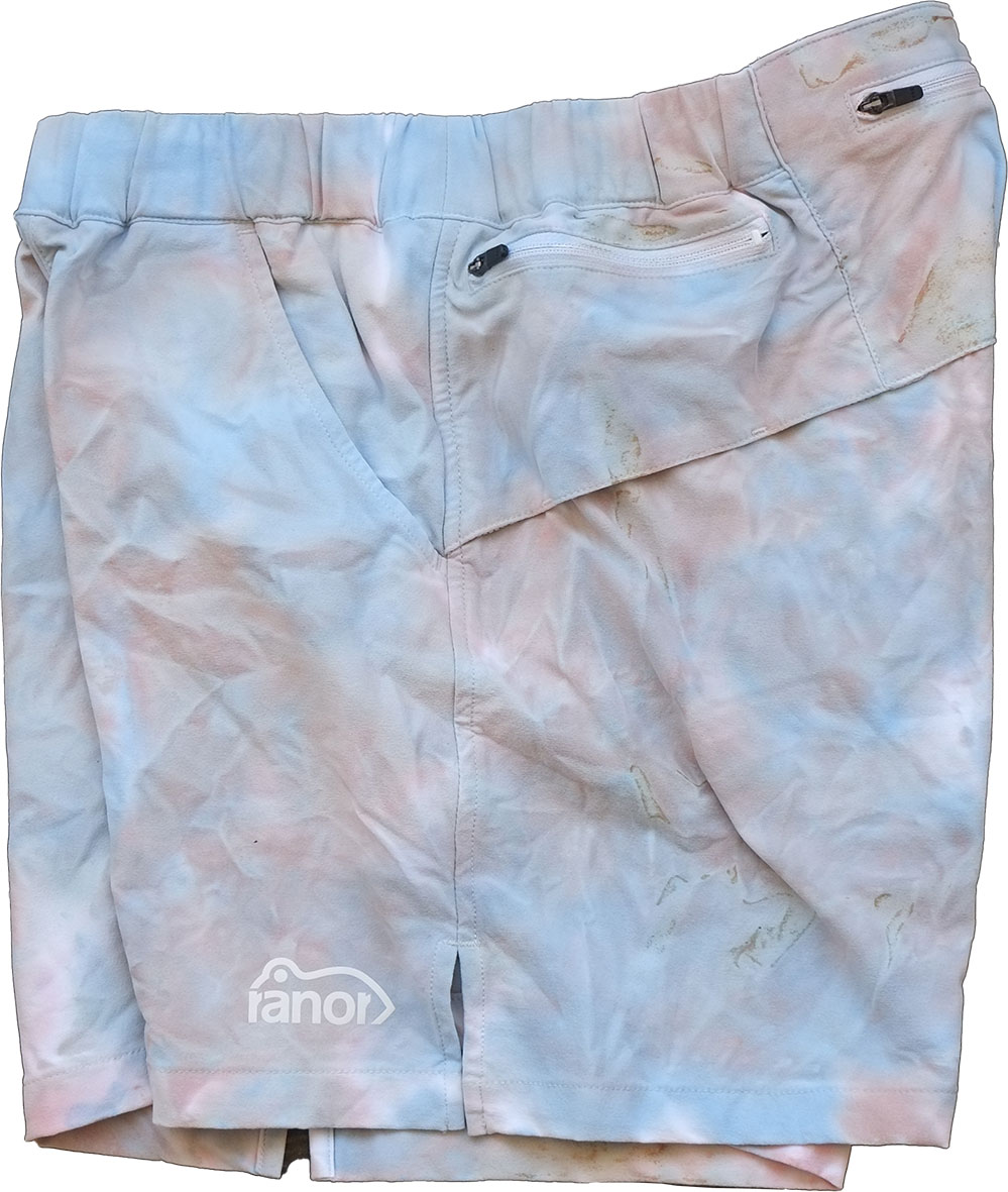 TIE DYEING MIDDLE SHORTS