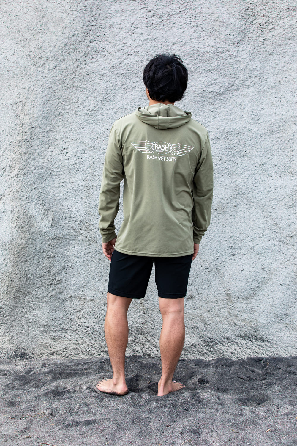 �������Ԥ���4����Ǽ��ͽ���2026 RASH ���󥰥��꡼��  HOODIE SURF TEE