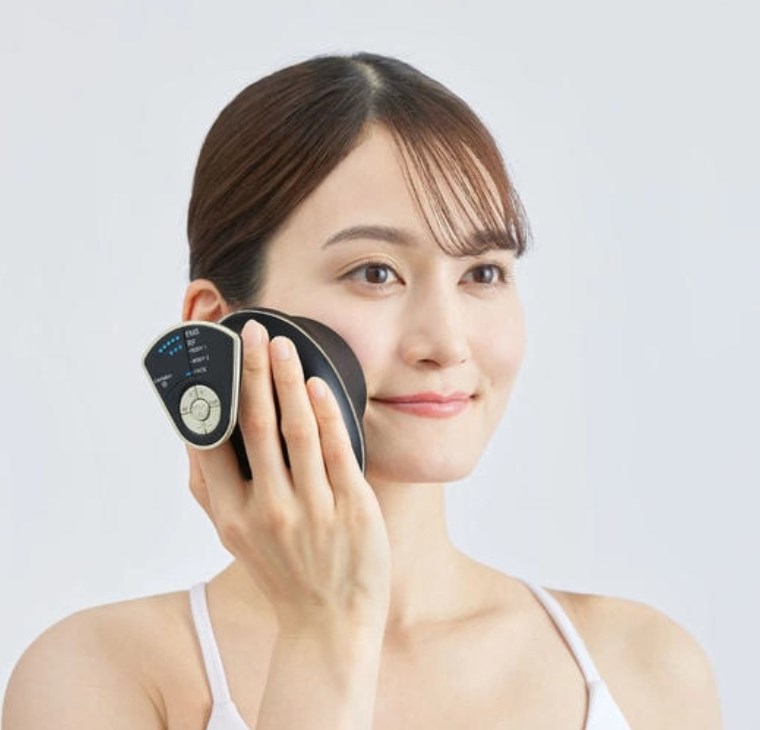 ����ӥ��ѥץ쥹�ơ��� PLUS