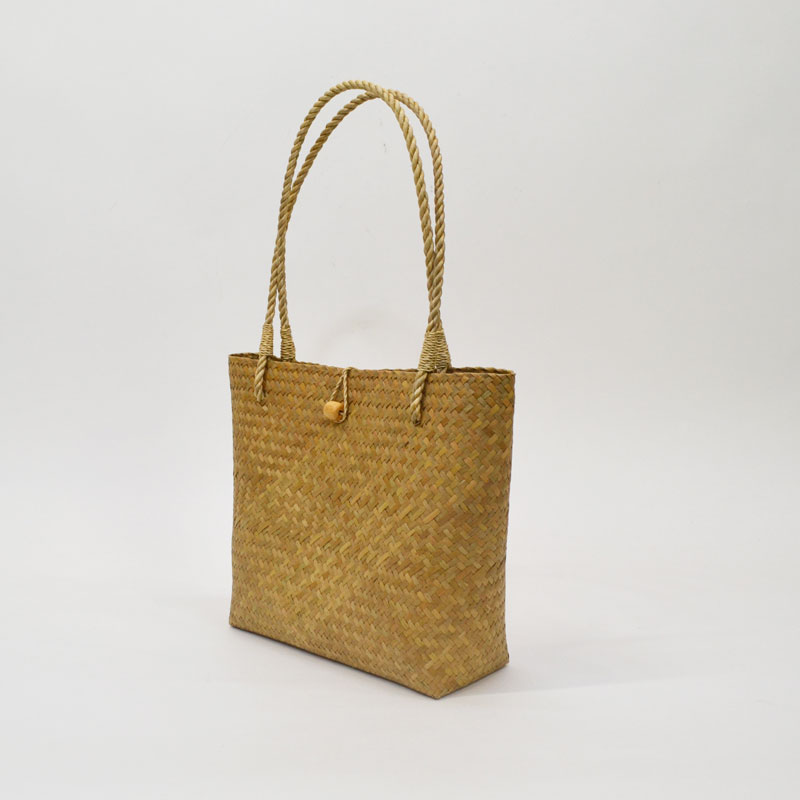 タイ製 カチュー かごバッグ ショルダーバッグ 木 ボタン