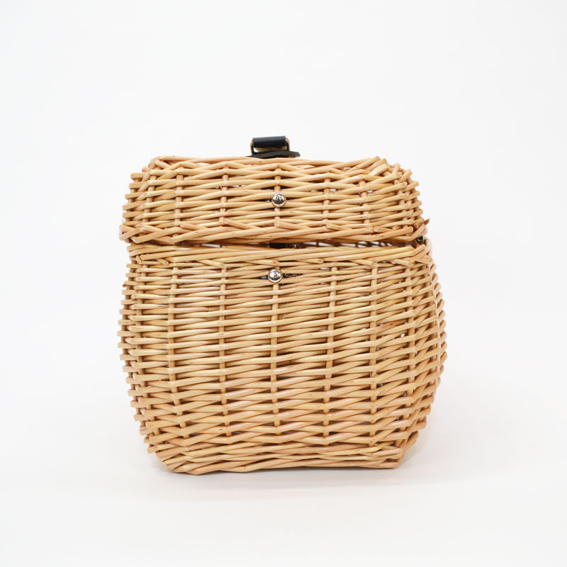 ��ȥ�ԥ��˥å��Х����å� �� �֥�å��ϥ�ɥ� �Х˥ƥ�