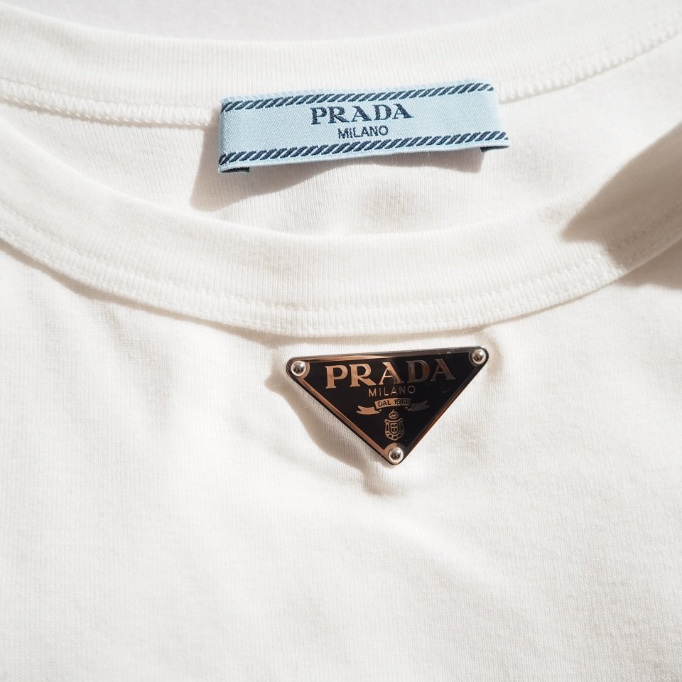 M2790P) PRADA ץ