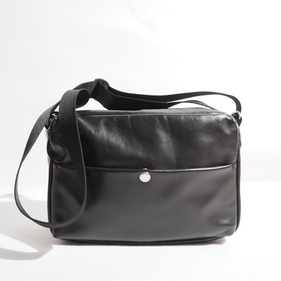 COS our legacy ブラック ショルダーバッグ OUR LEGACY ショルダーバッグ 黒