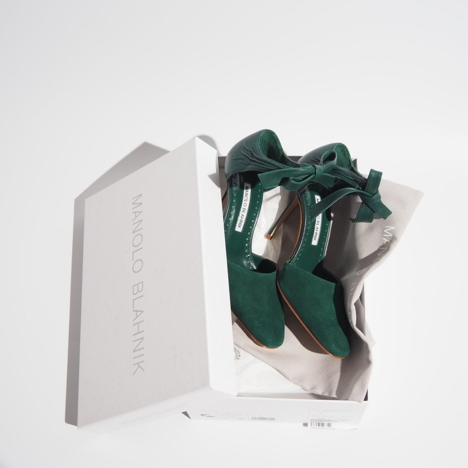 R1589P) MANOLO BLAHNIK �ޥΥ��֥�˥�