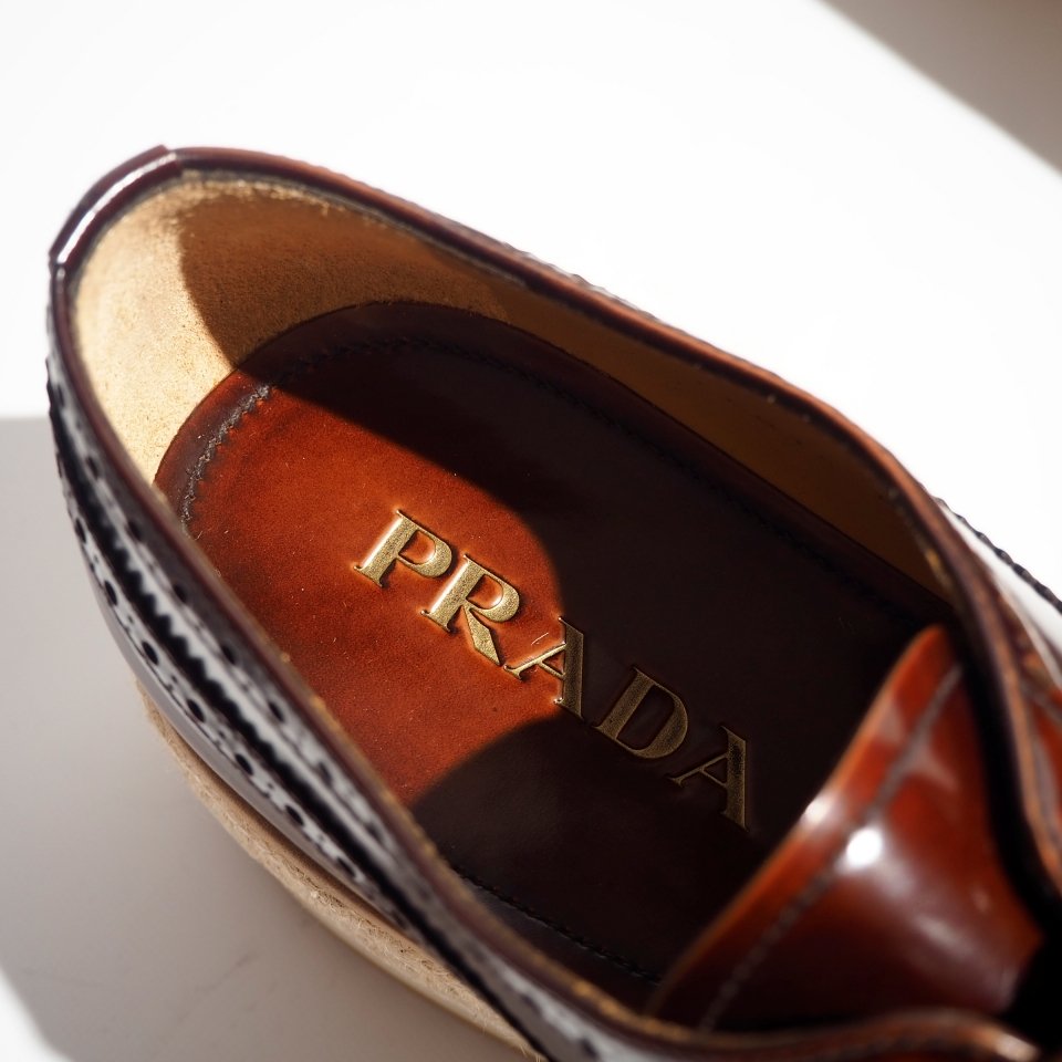 P2456R52) PRADA ץ