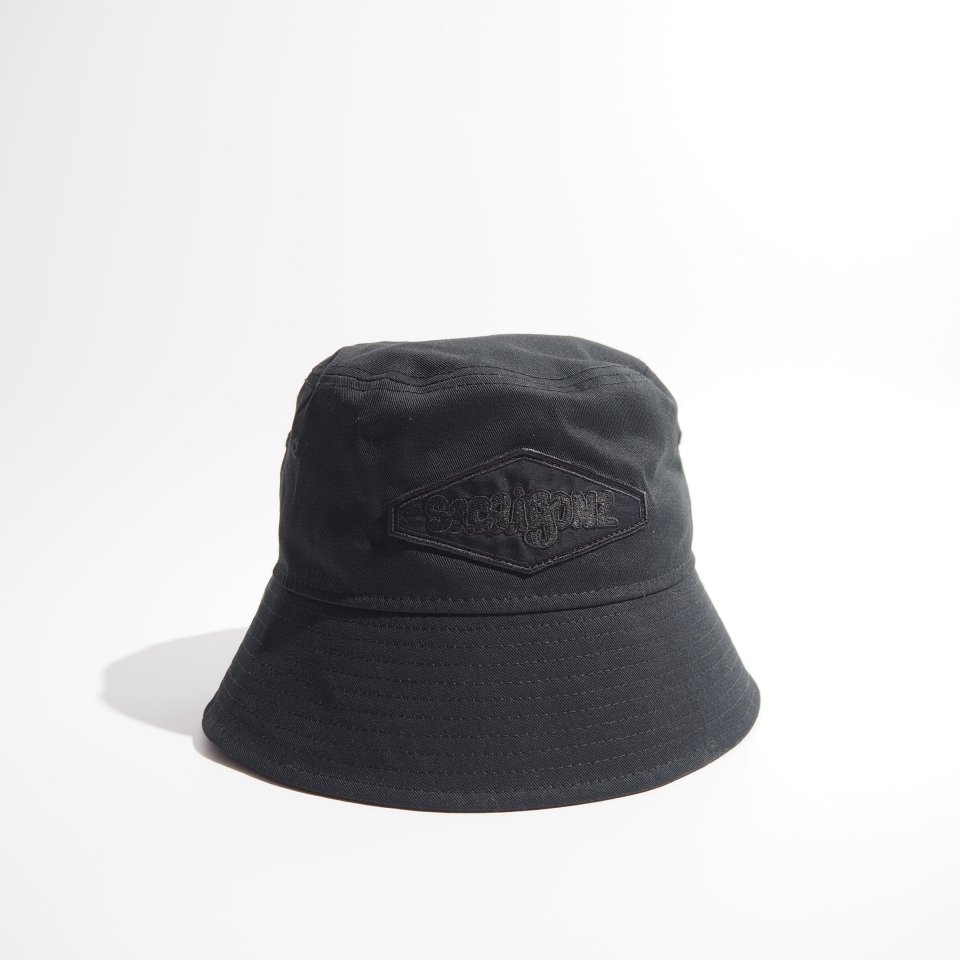 C3903P) sacai   Mark Gonzales ޡ󥶥쥹  NEW ERA