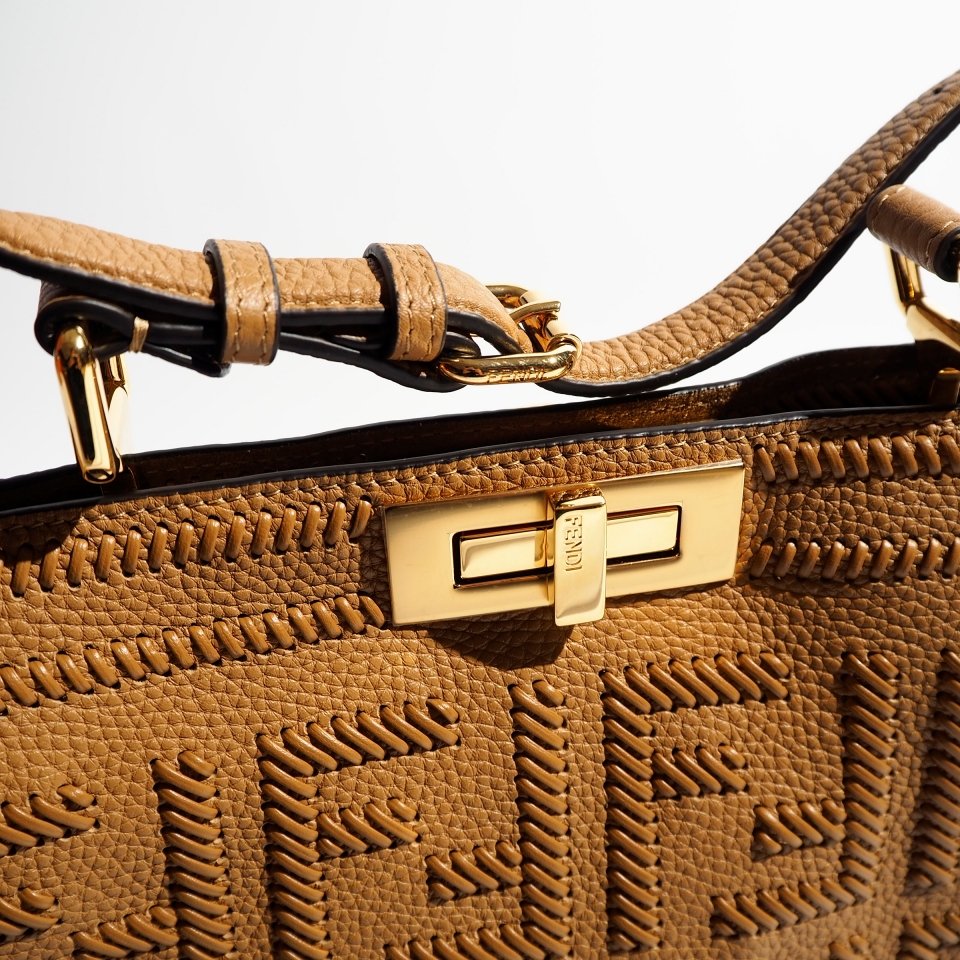 R1994P) FENDI եǥ