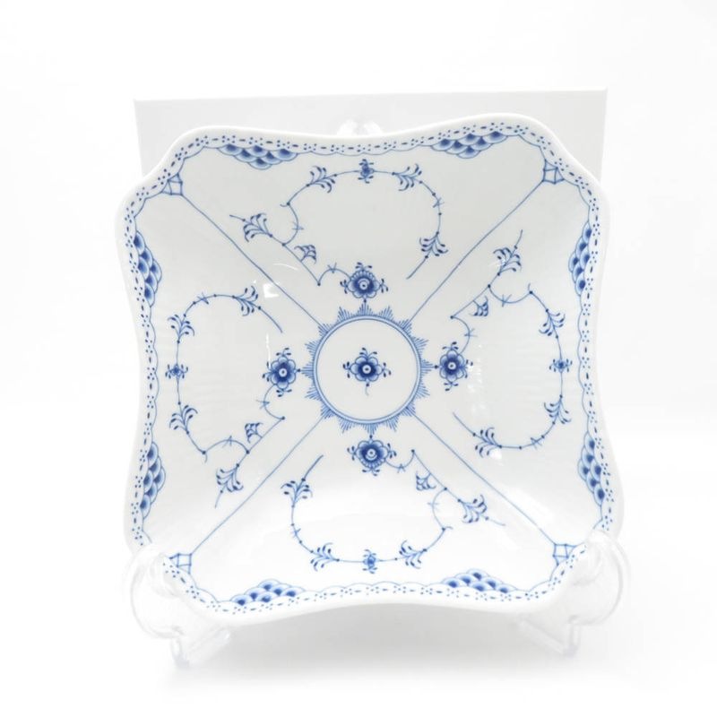 美品 ROYAL COPENHAGEN ロイヤルコペンハーゲン ブルーフルーテッドハーフレース 578 サラダボウル 1枚 21cm スクエア 皿 プレート テーブルウェア SU12965B4 【中古】