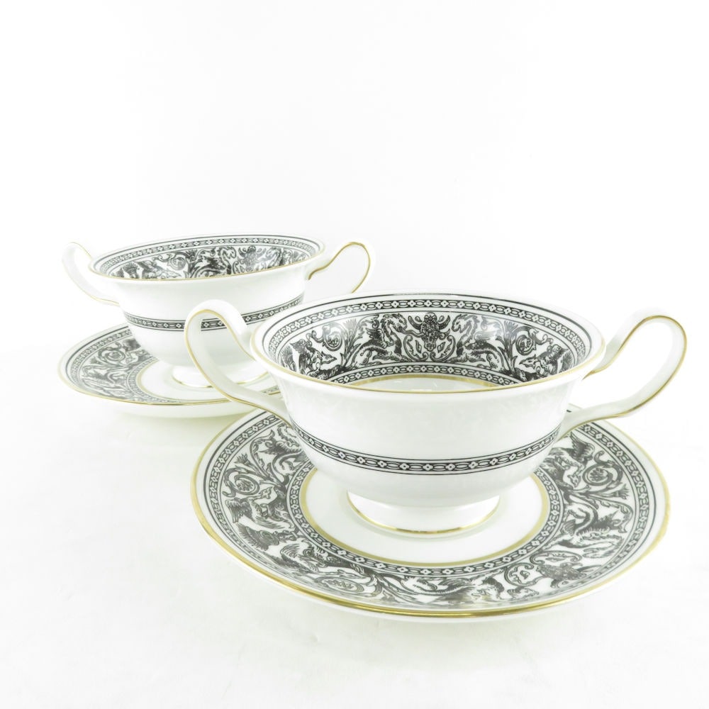 美品 WEDGWOOD ウェッジウッド フロレンティーンブラック スープカップ＆ソーサー 2客 ペア ダブルハンドル 金彩 黒壺 希少 レア SU6474C 【中古】