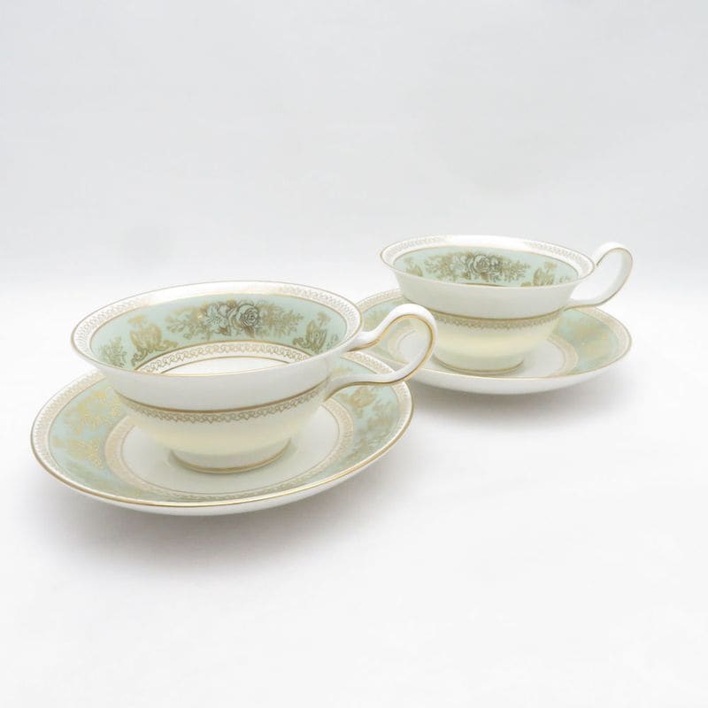 美品 WEDGWOOD ウェッジウッド コロンビアセージグリーン ティーカップ＆ソーサー 2客 ペア ピオニー 紅茶 英国 黒壺 金彩 SU14493U2 【中古】