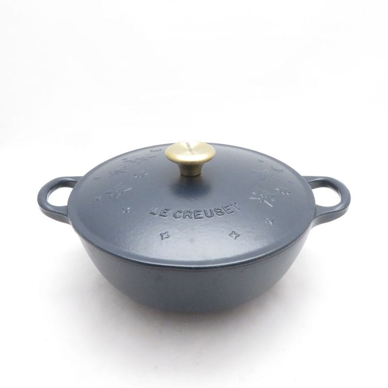 美品 Le Creuset ルクルーゼ マルミット スターレリーフ ゴールドツマミ 両手鍋 22cm 希少 レア 料理 調理器具 キッチン SU14517Z 【中古】